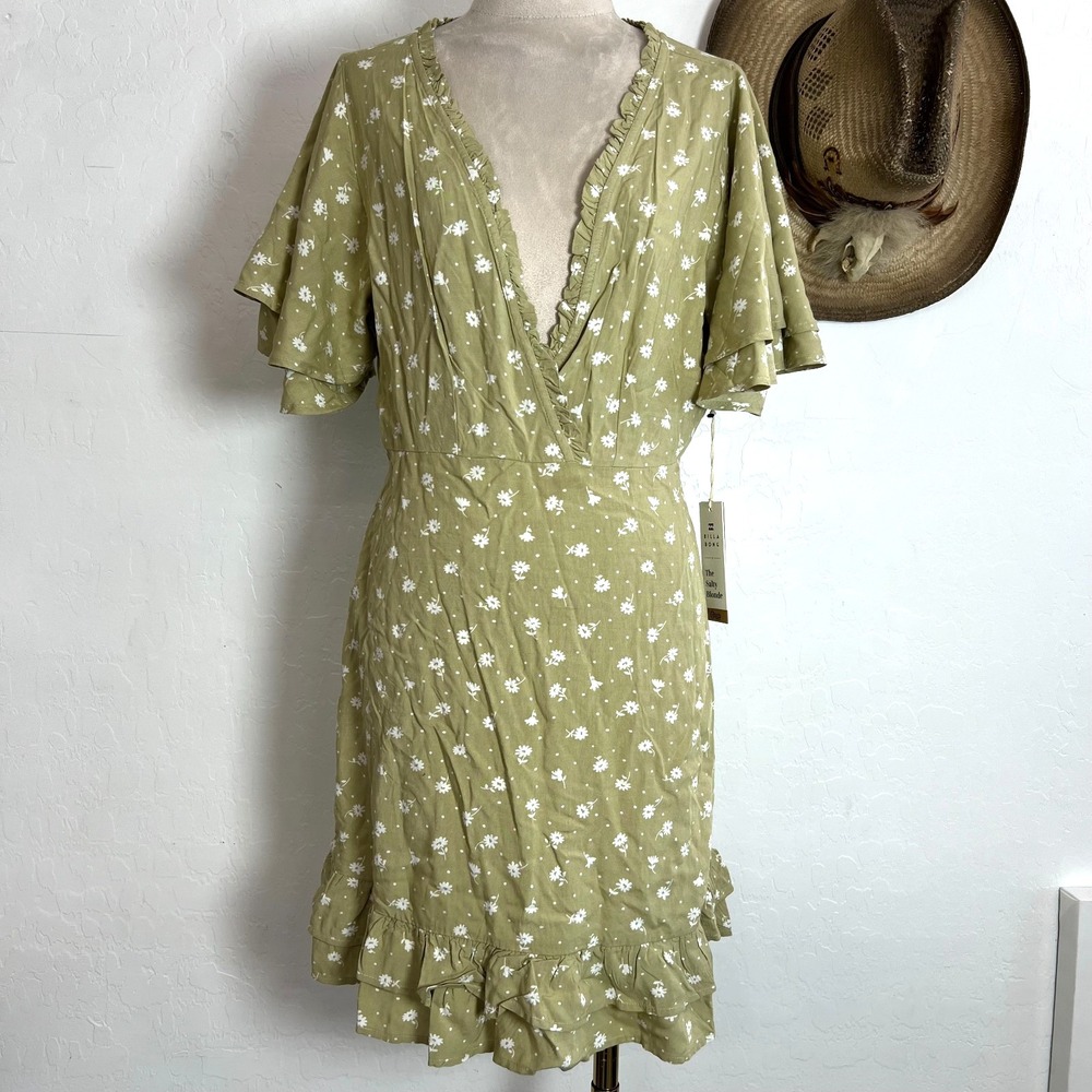 Billabong Salty Blonde In Bloom Floral Dress sz M Sage Green Boho Ruffle V-Neck